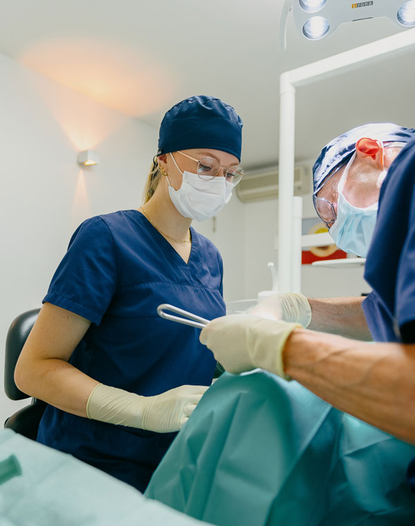 Oralchirurgische Behandlung beim Zahnarzt im MVZ Rage-Holm Bocholt