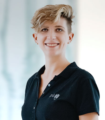 Prophylaxeassistentin beim Zahnarzt in Moers – professionelle Zahnreinigung im MVZ Rage-Holm