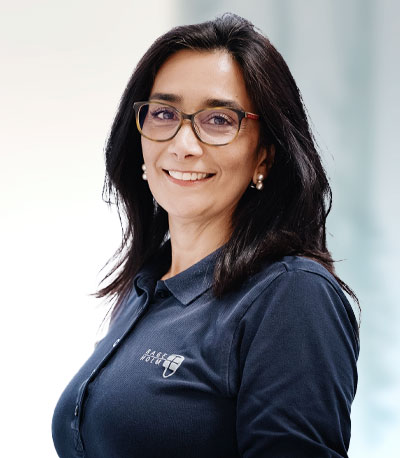 Zahnärztin in Moers beim MVZ Rage-Holm – erfahrene Behandlerin für moderne Zahnmedizin