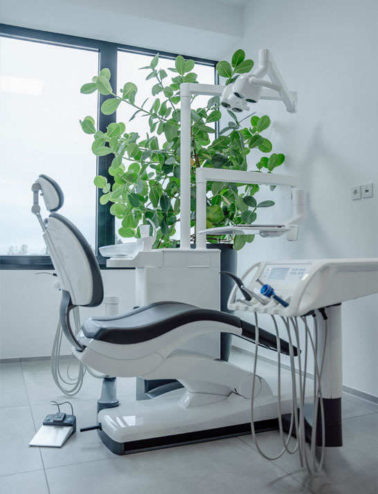 Moderner Behandlungsraum beim Zahnarzt in Moers im MVZ Rage-Holm